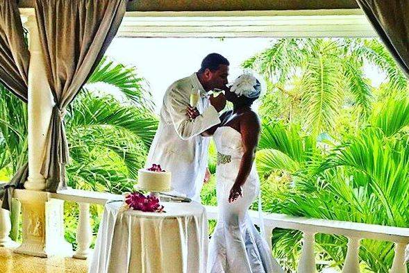 Couple kissing