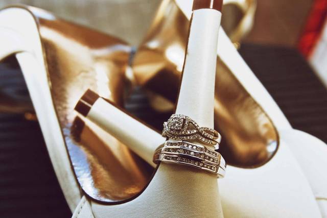 Wedding rings by www.stanchambersjr.com