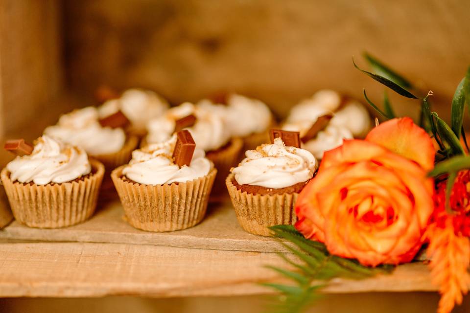 S'mores cupcakes on display