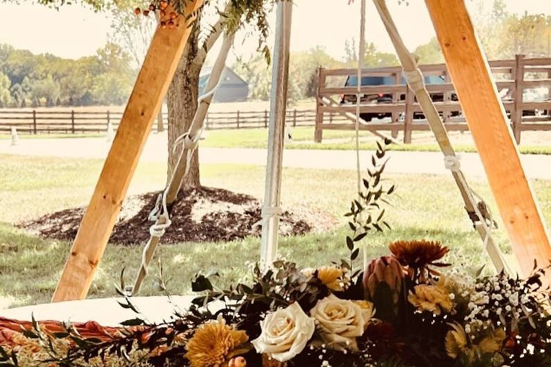 A Beautiful Day Évent Florals & Decor
