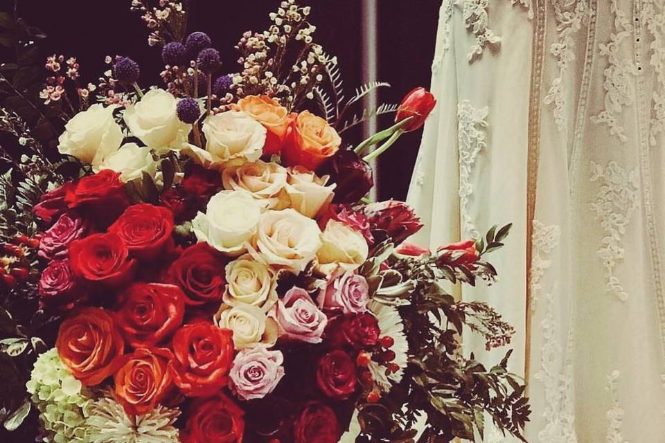 A Beautiful Day Évent Florals & Decor