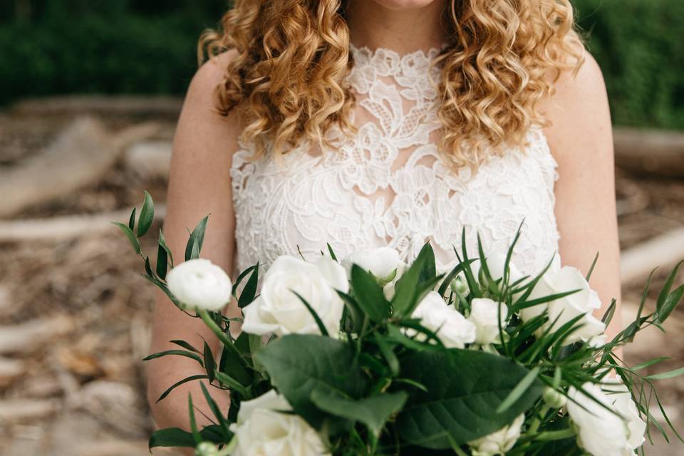 Bride holding bouquet