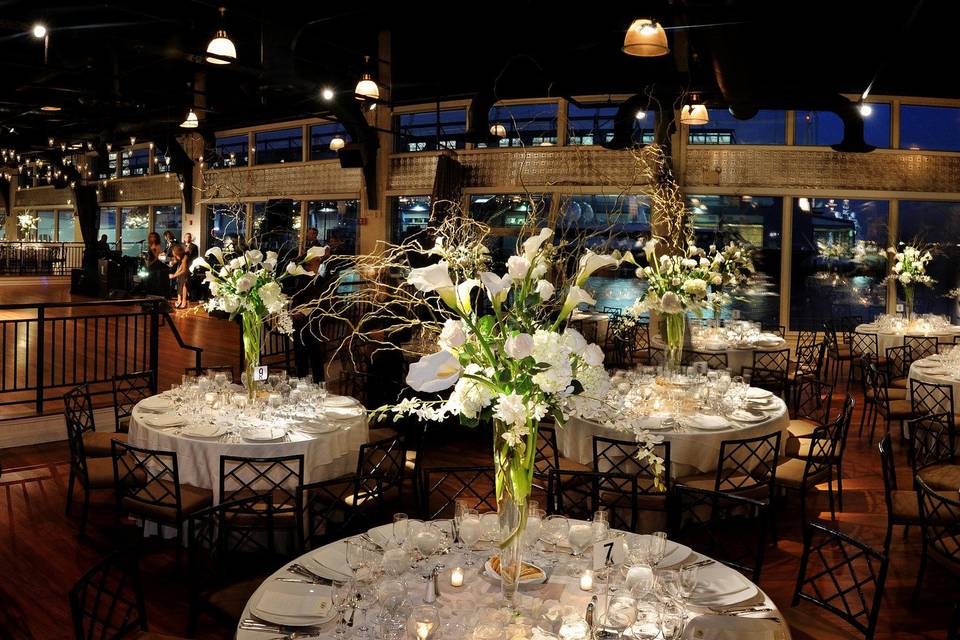 A round table reception