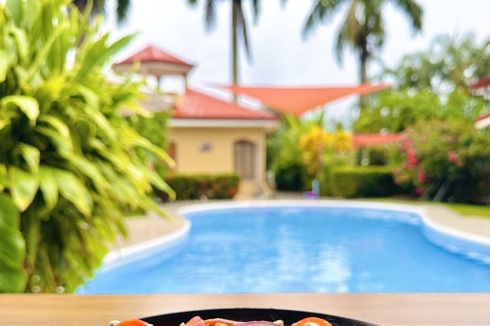 Dine Poolfront
