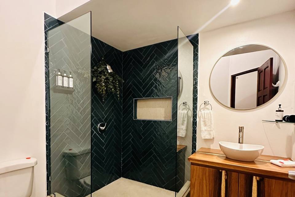 Queen Suites