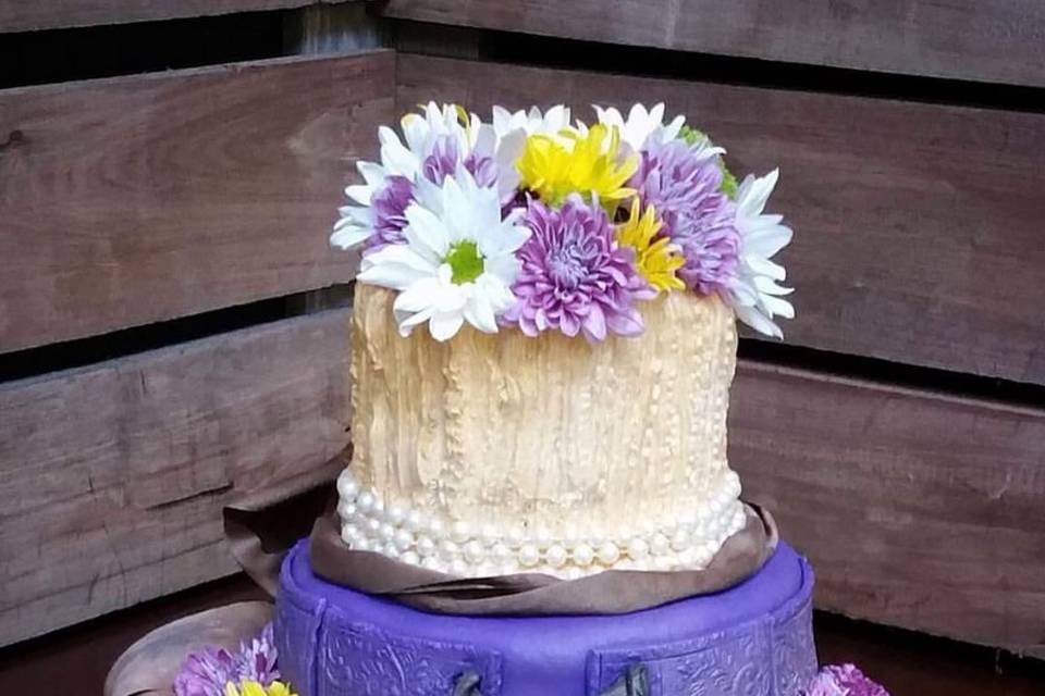 Wedding cake with purple layer