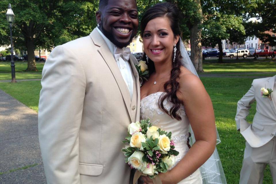 A gorgeous couple on Salem Commons.