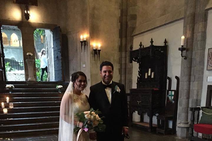 Newlyweds with pets