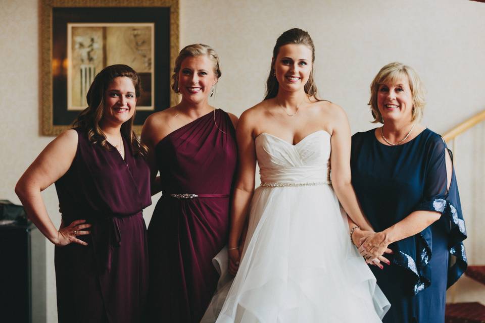 Bride and her friends | Photo by Nickel City Studios.
