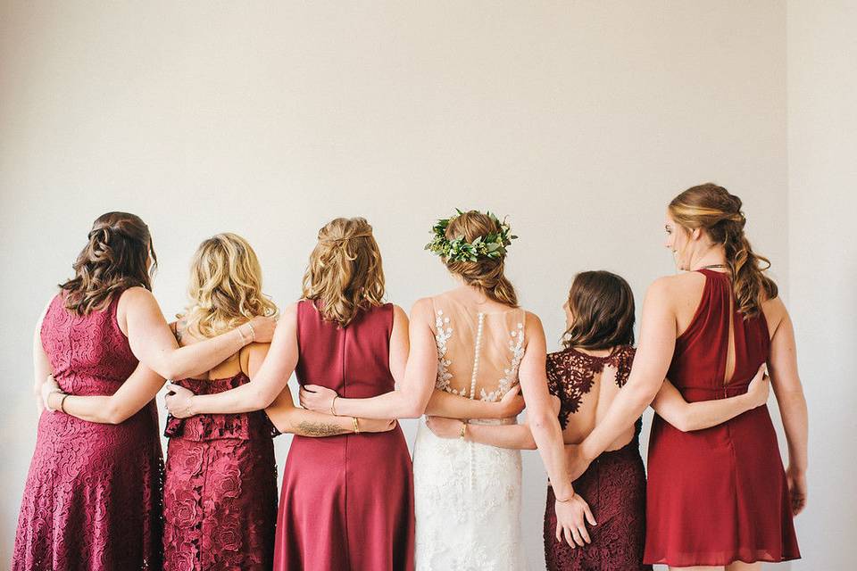 Red dresses | Photo by Ayres Photo