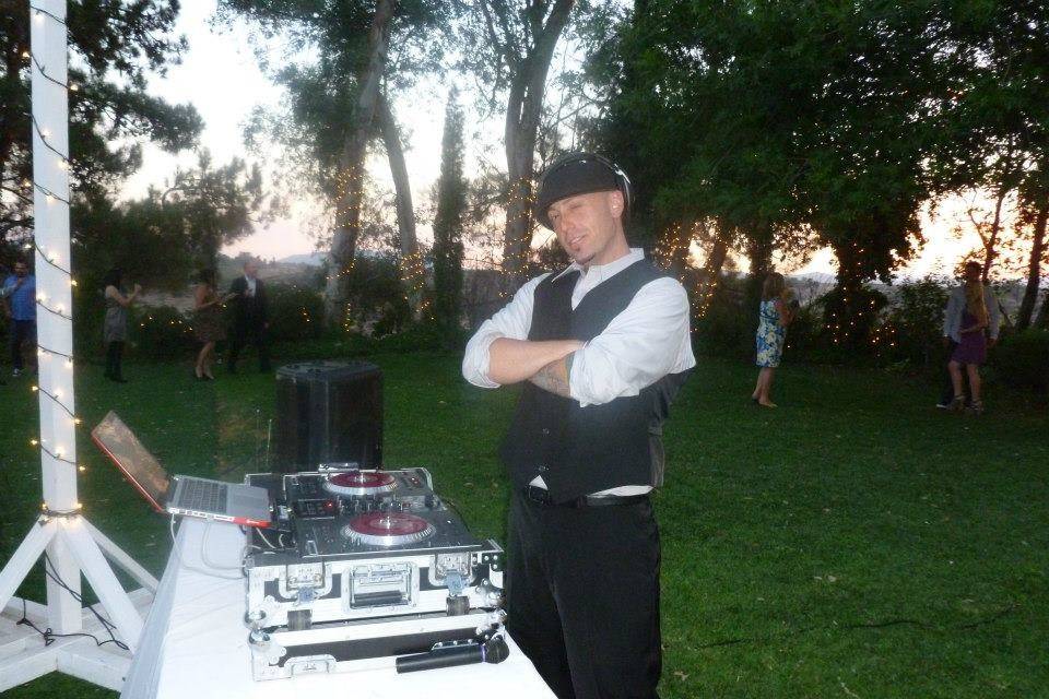 On The Go Dj Pro | Wedding DJ - View 274 Reviews and 30 Pictures