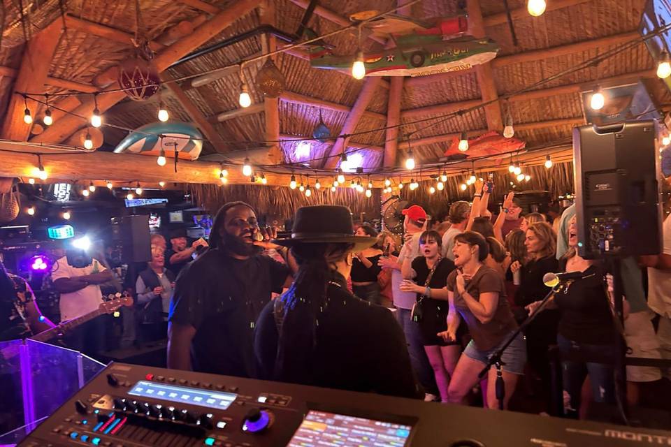Pulsive Vybz Band & Sound LLC