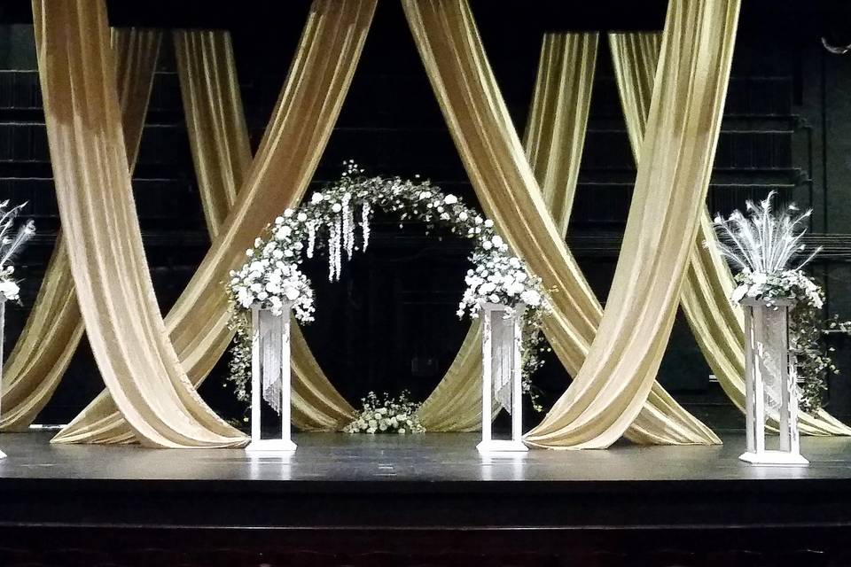 Ceremony draping and arch