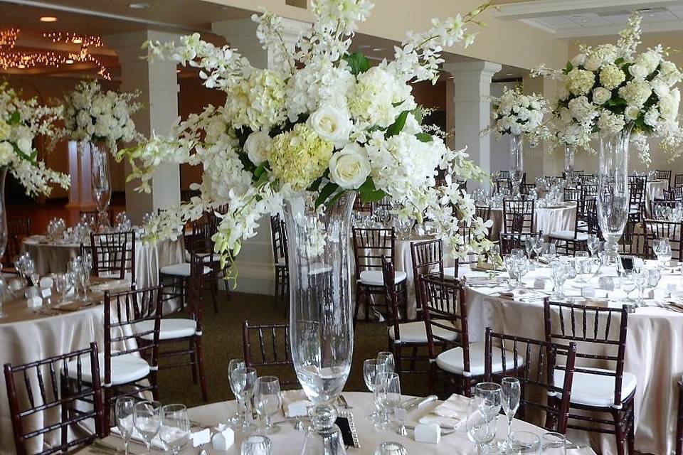 White centerpieces