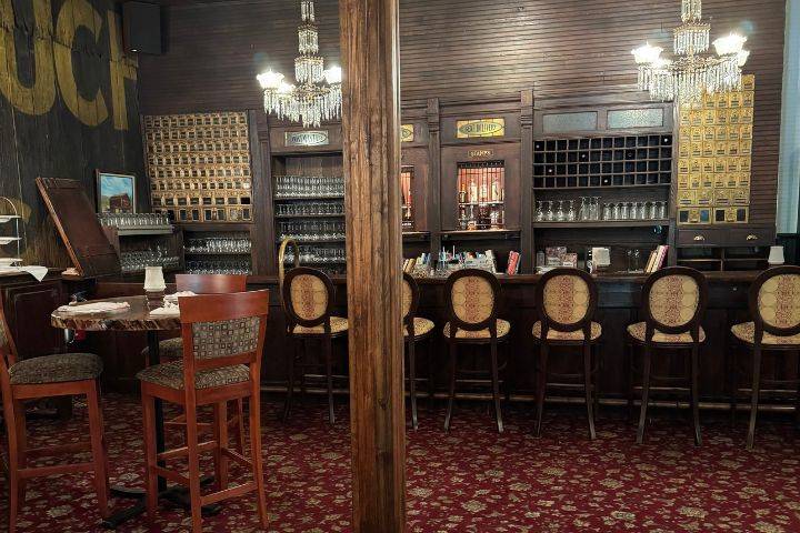 Postal Lounge