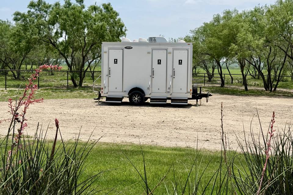 A Royal Flush Luxury Restroom Rentals