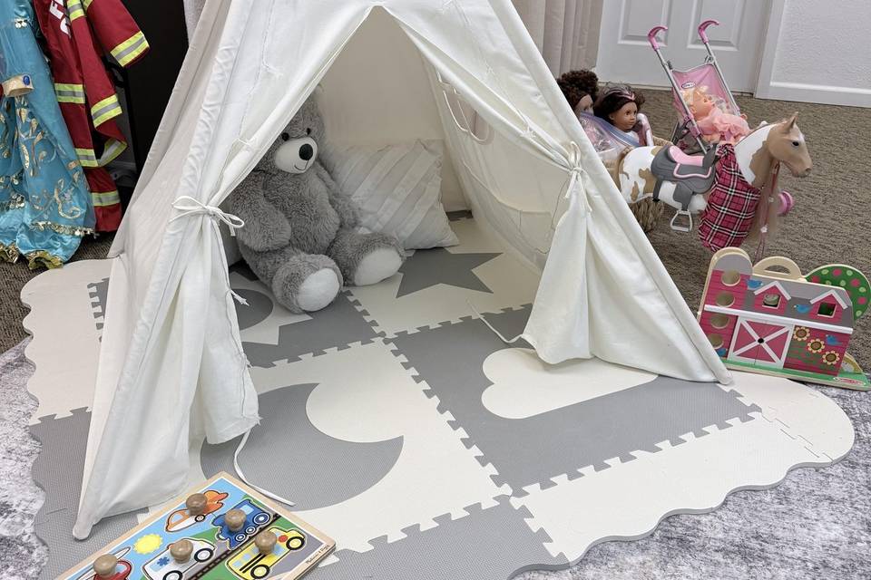 Cozy teepee