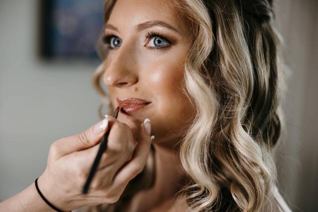 The Veil Beauty Co.