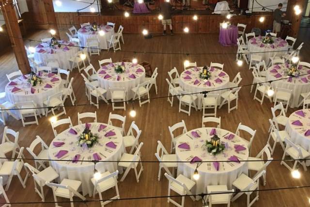 Indoor table setting