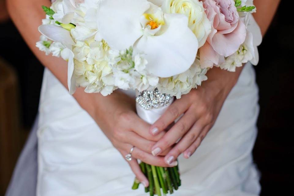 Bridal bouquet. Jen Stewart Photography.