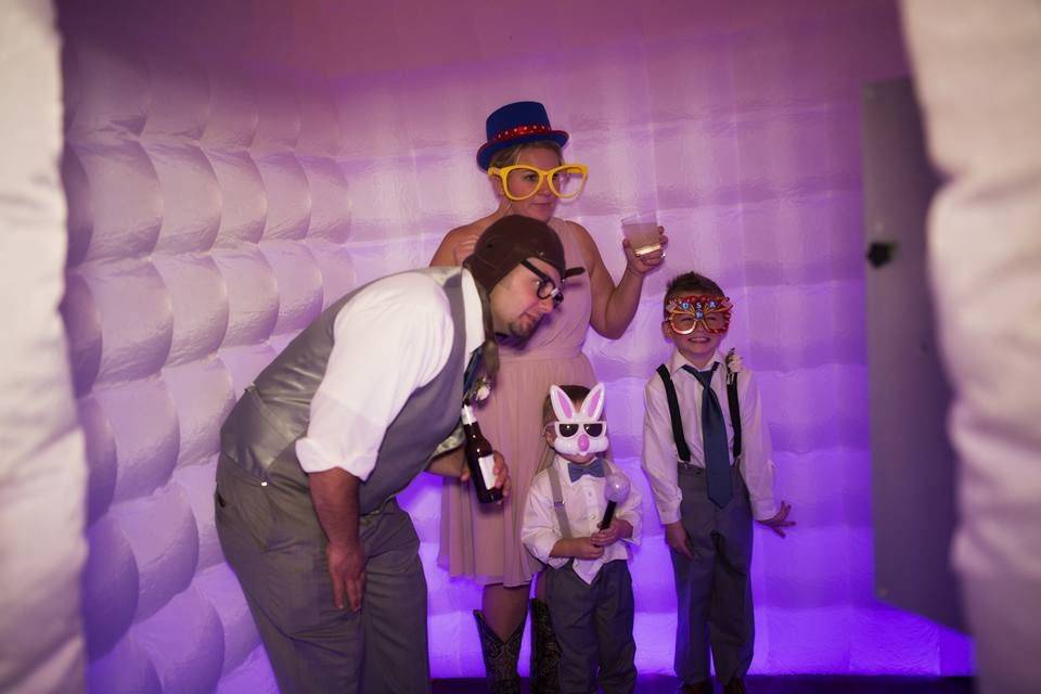 Enclosed LED Inflatable Photo Booth