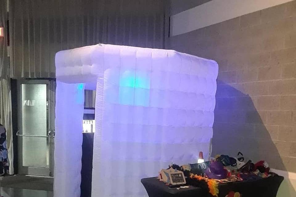 Inflatable Octagon Photobooth