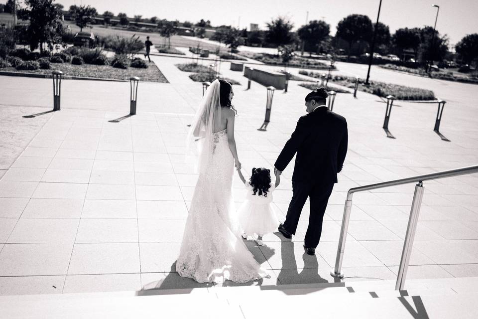 B&W wedding pics