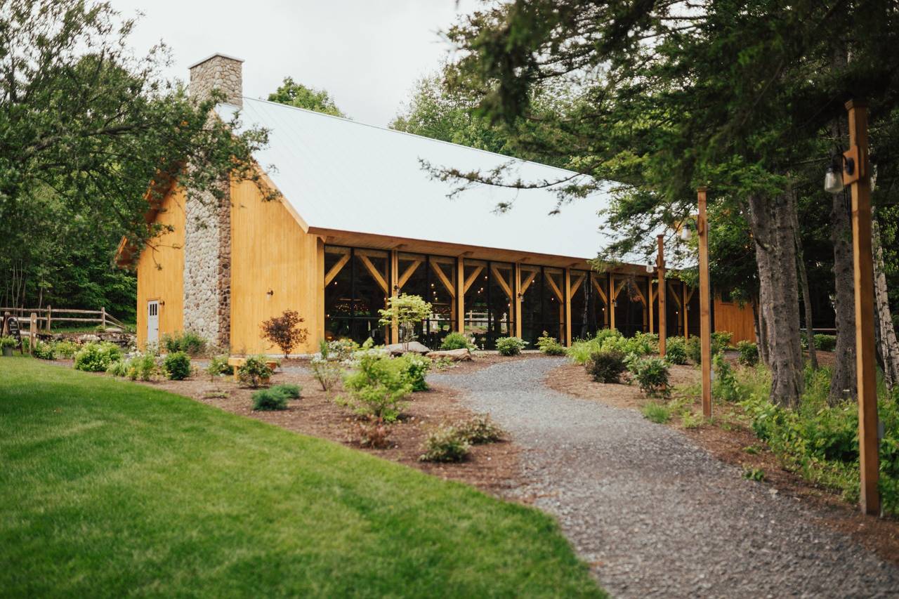 Mad River Barn - Venue - Waitsfield, VT - WeddingWire