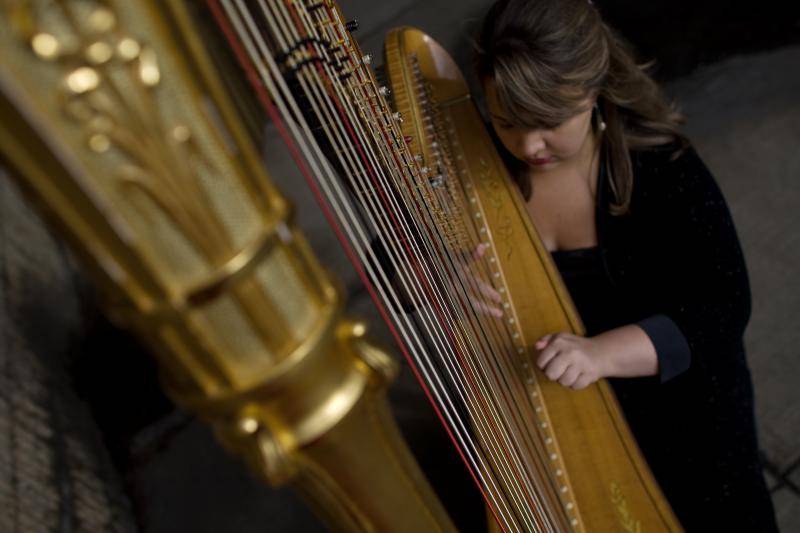 HARPIST-AMANDA