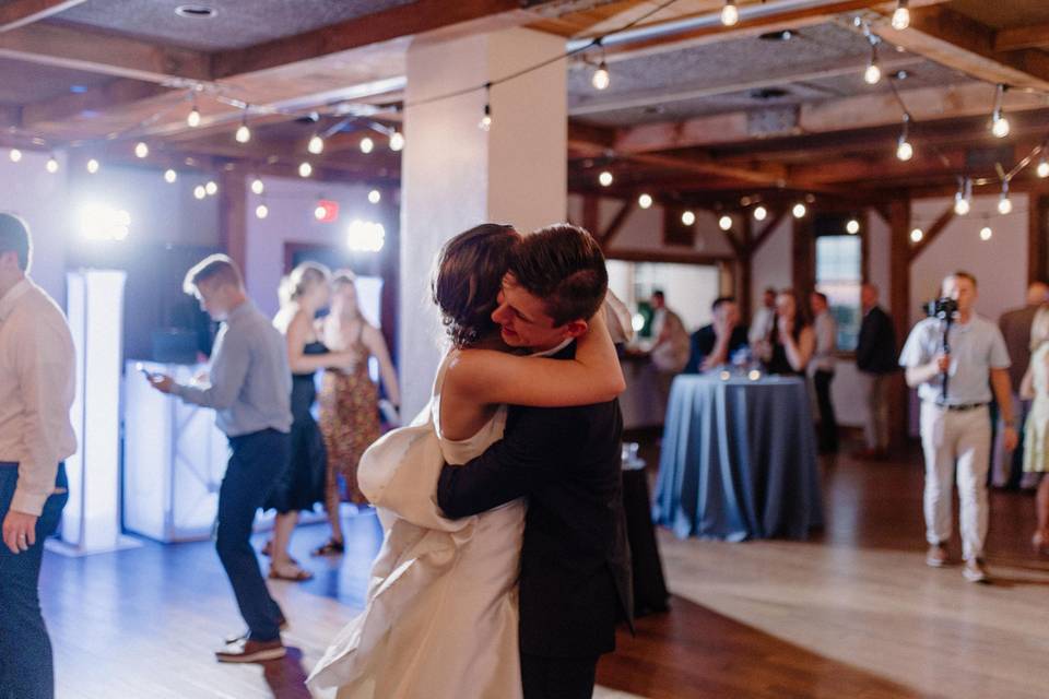 Lambeau Field Atrium - Venue - Green Bay, WI - WeddingWire