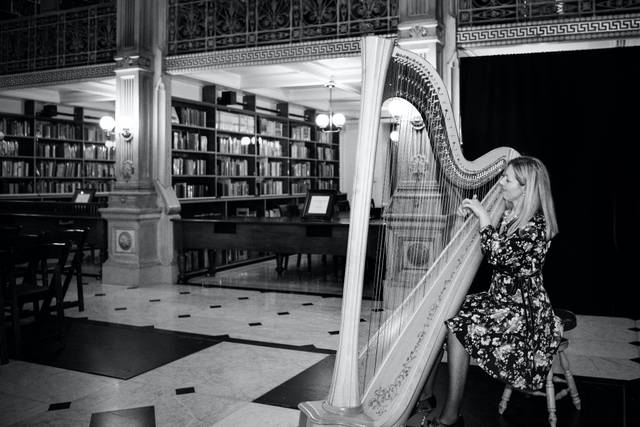 Cara Fleck, Maryland harpist