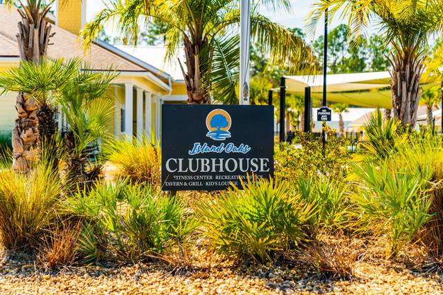 Island Oaks RV Resort