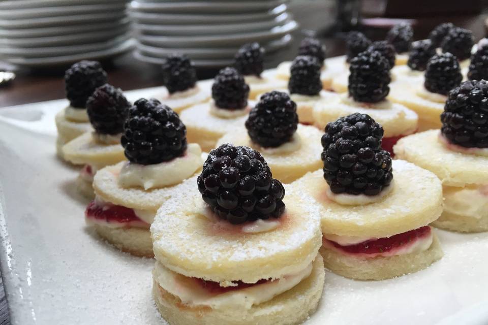mini blackberry shortcakes