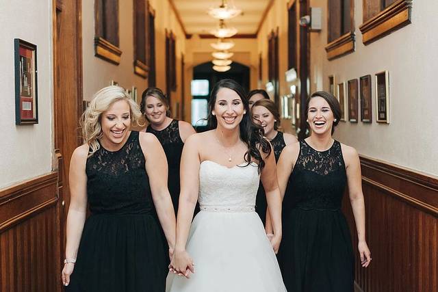 The bride with her bridesmaids