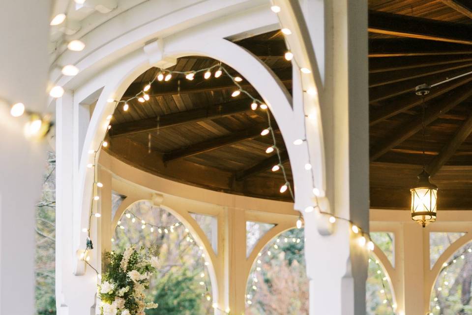 Portico Awbury Arboretum