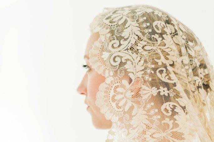 Photo by: Lauren R Swann Photography http://laurenrswann.com/romantic-highholdborne-estate-wedding-cory-gaby/