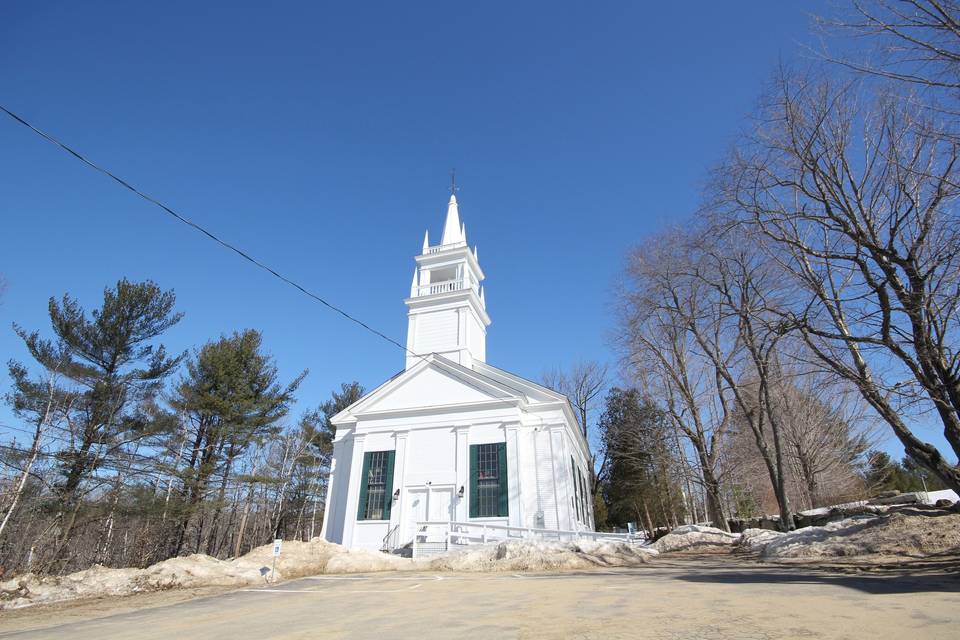 Andover Congregational Church http://www.andovercongregationalchurch.org/  right down the road from the Highland Lake Inn