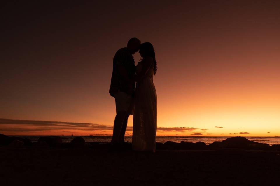 Waikiki beach wedding sunset