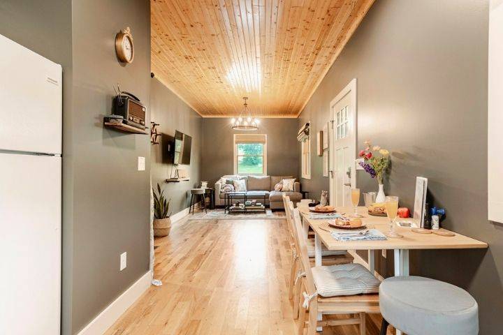 Kitchen and living