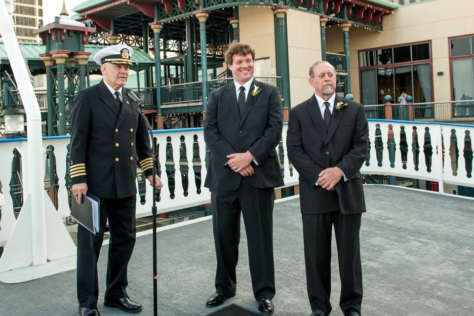 Paddlewheeler Creole Queen