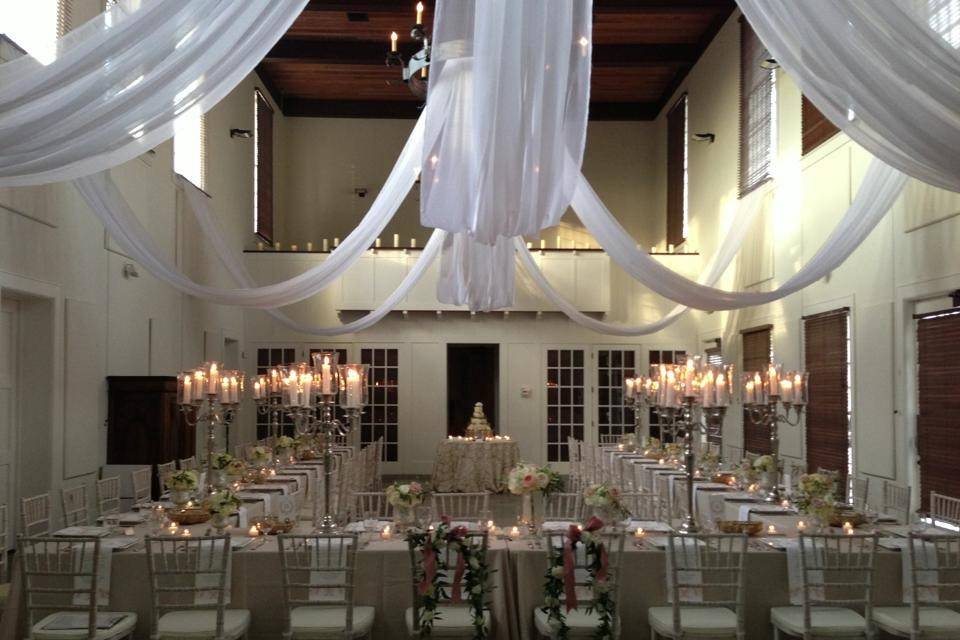 Candlelit reception setup