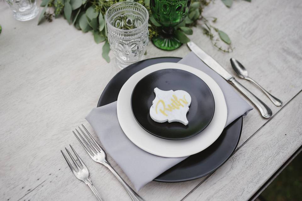 Black Heirloom Dinnerware