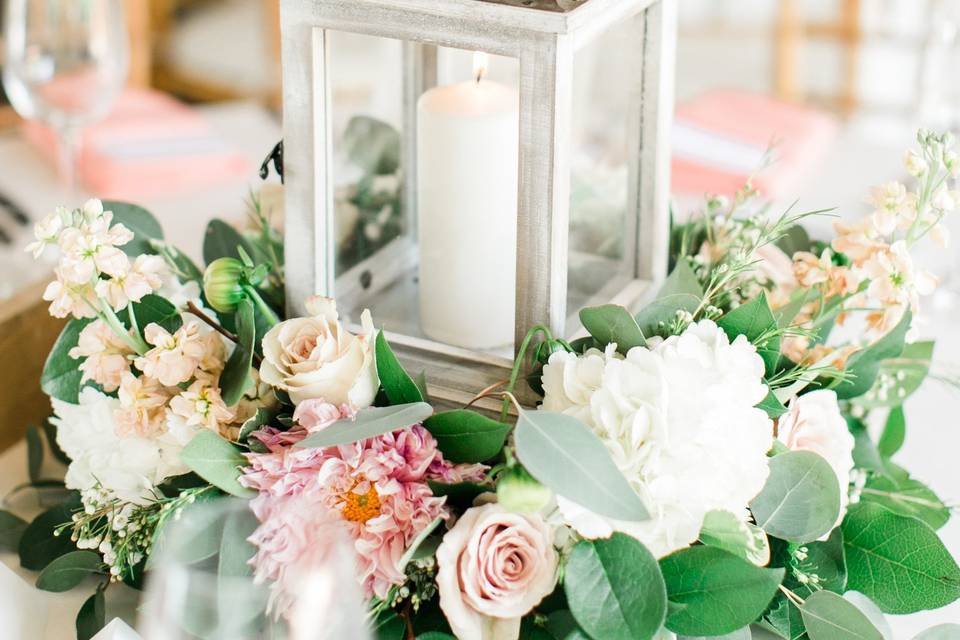 Lantern centerpiece