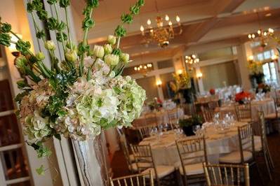 Reception table centerpiece