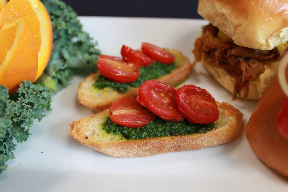 Tomato Basil Crostini