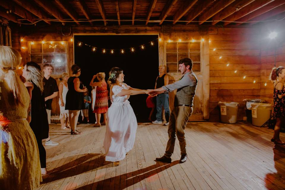 Newly weds dancing