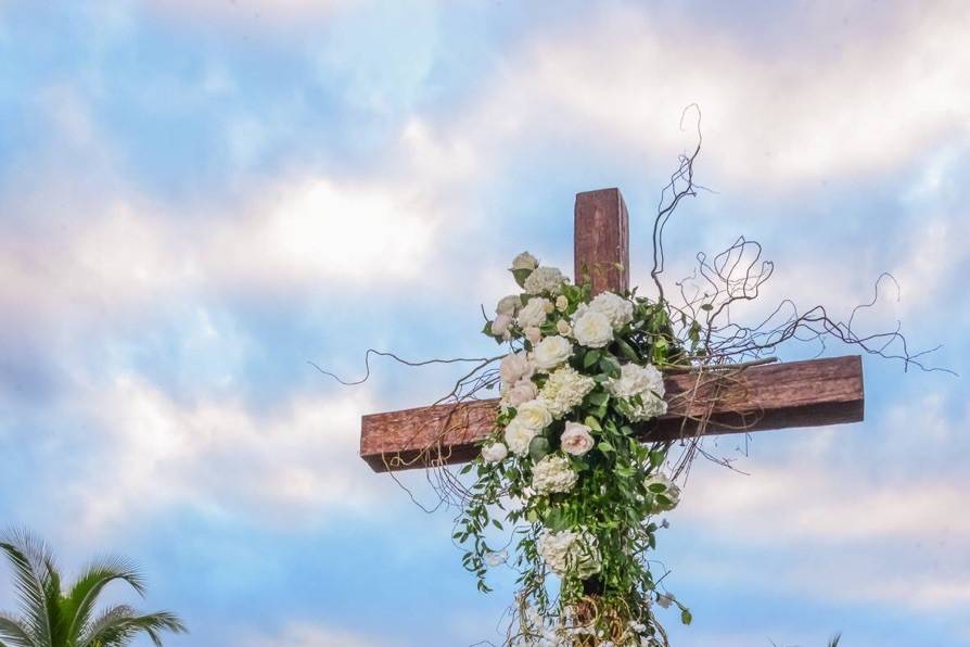 Lovely Alter Cross