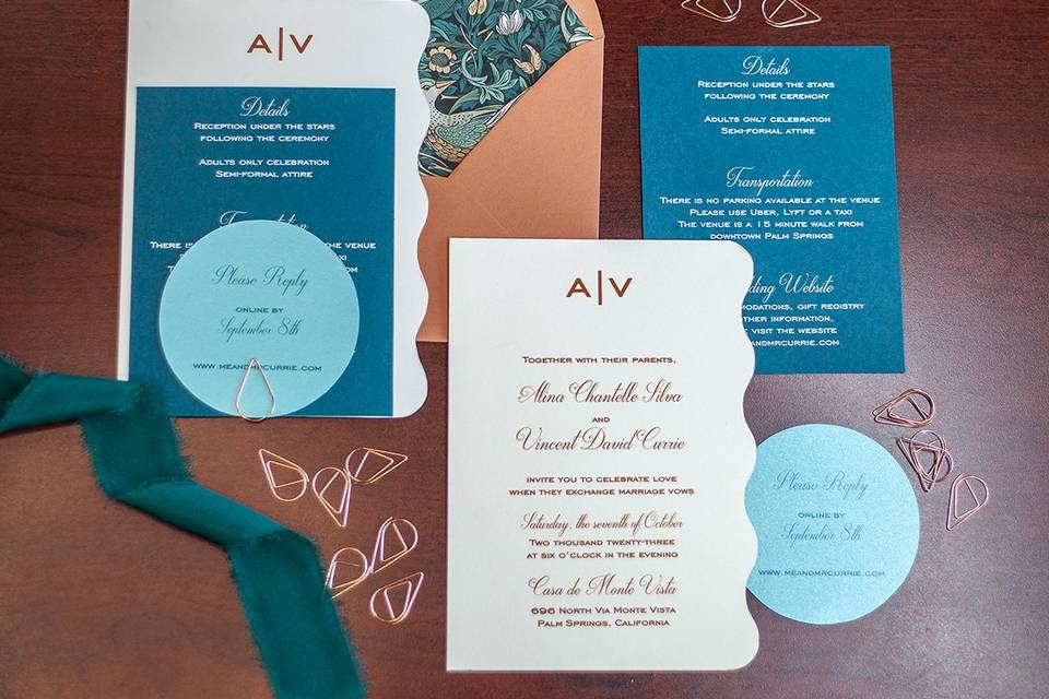 Die Cut w/Envelope Liner