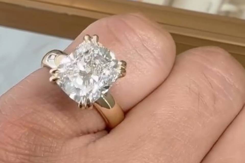 cushion-cut-engagement-ring-double-prong-yellow-gold-haejin-jewelry-brooklyn.jpg