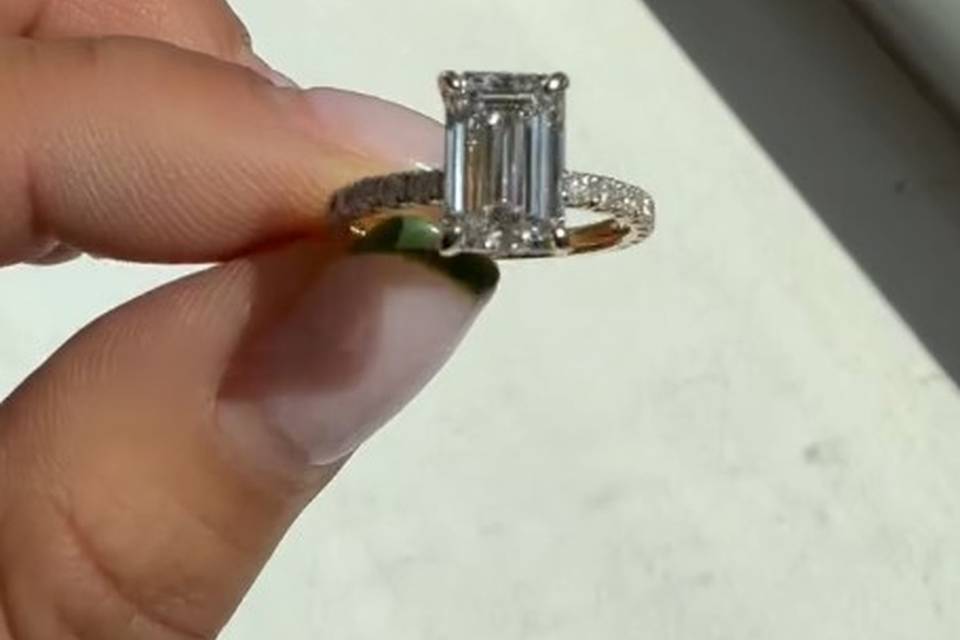 emerald-cut-diamond-engagement-ring-on-hand-haejin-jewelry-brooklyn.jpg